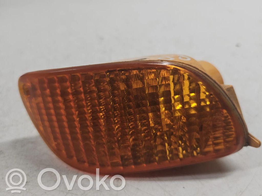 Ford Focus Front indicator light 