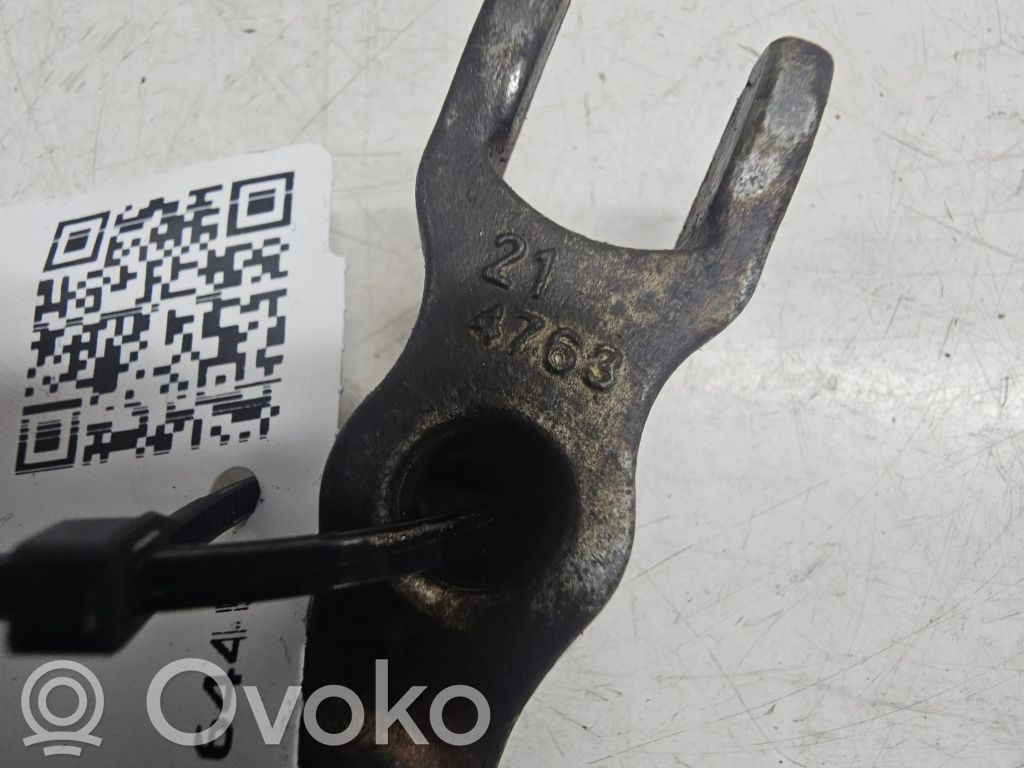Abrazadera del inyector de combustible   4763