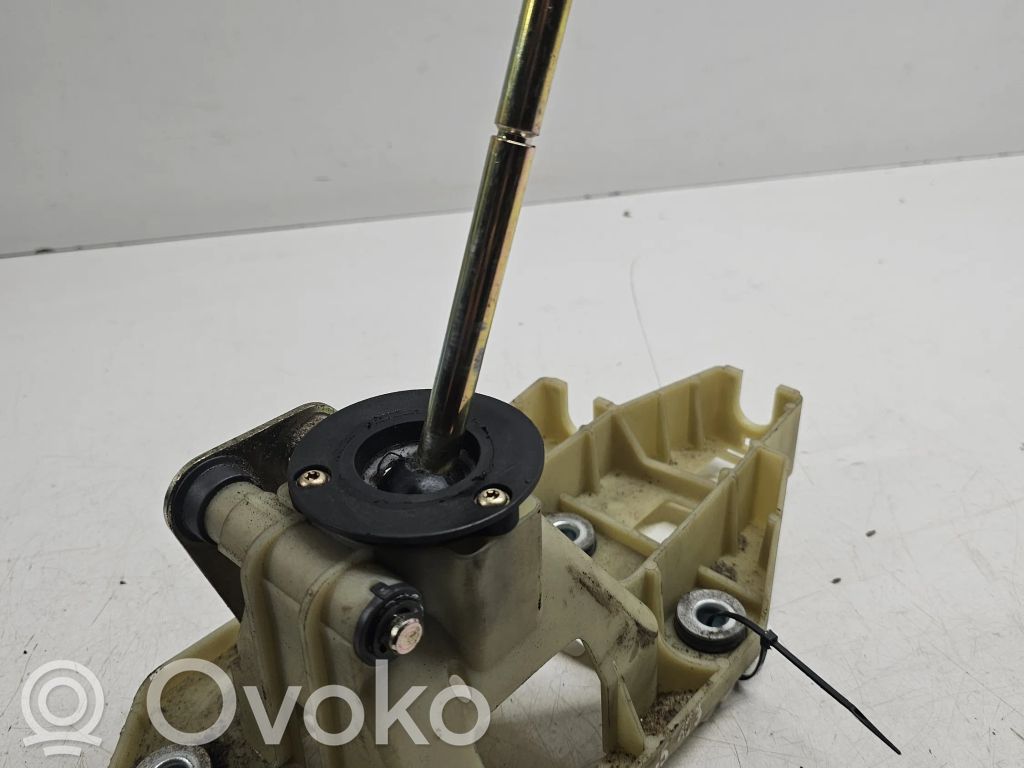 Volvo V70 Gear shifter/selector 