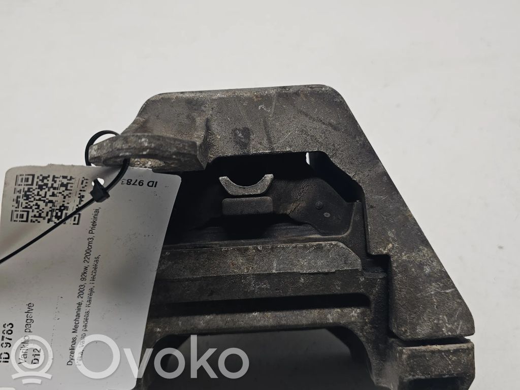 Opel Vectra C Engine mount bracket 