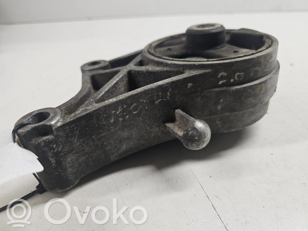Opel Vectra C Engine mount bracket 