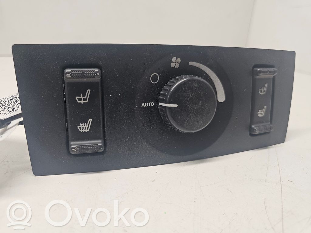 Chrysler Pacifica Seat heating switch 