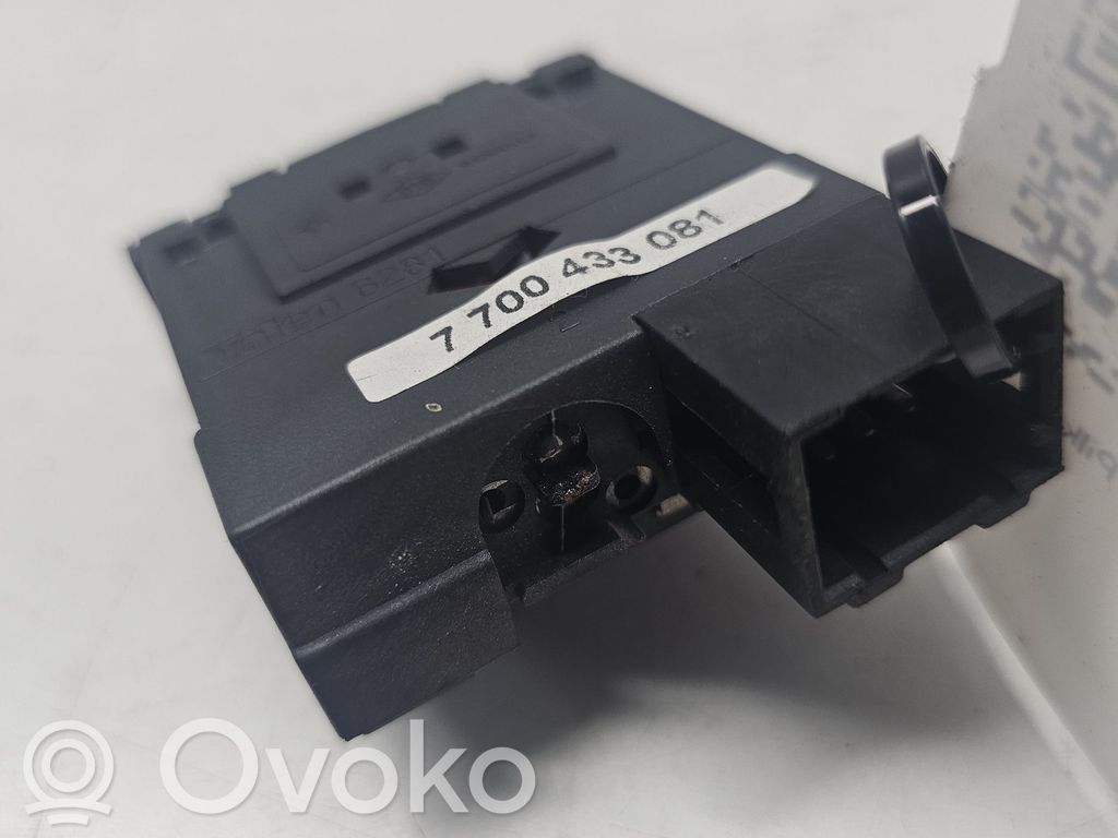 Renault Scenic I Headlight level height control switch 