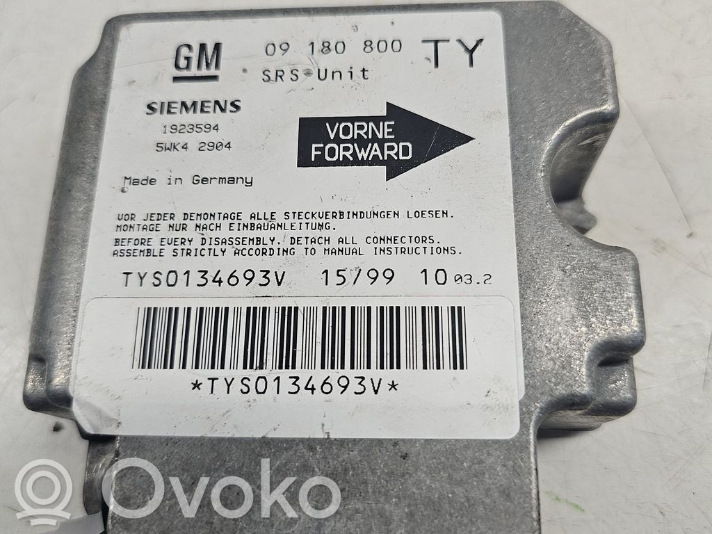 Opel Vectra B Airbag control unit/module 