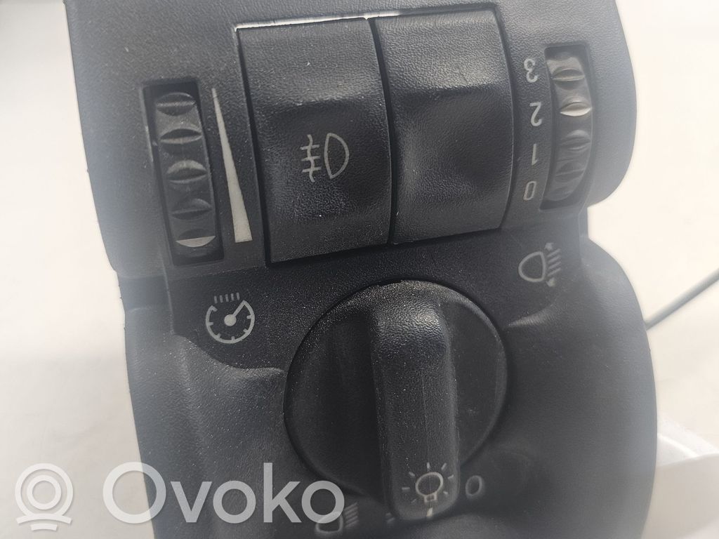 Opel Vectra B Light switch 