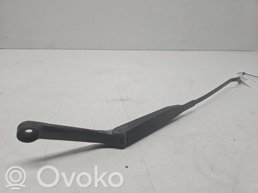 Opel Vectra B Wischerarm vorne 