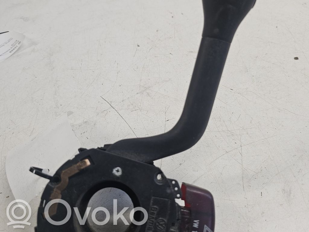 Volkswagen Golf III Indicator stalk 