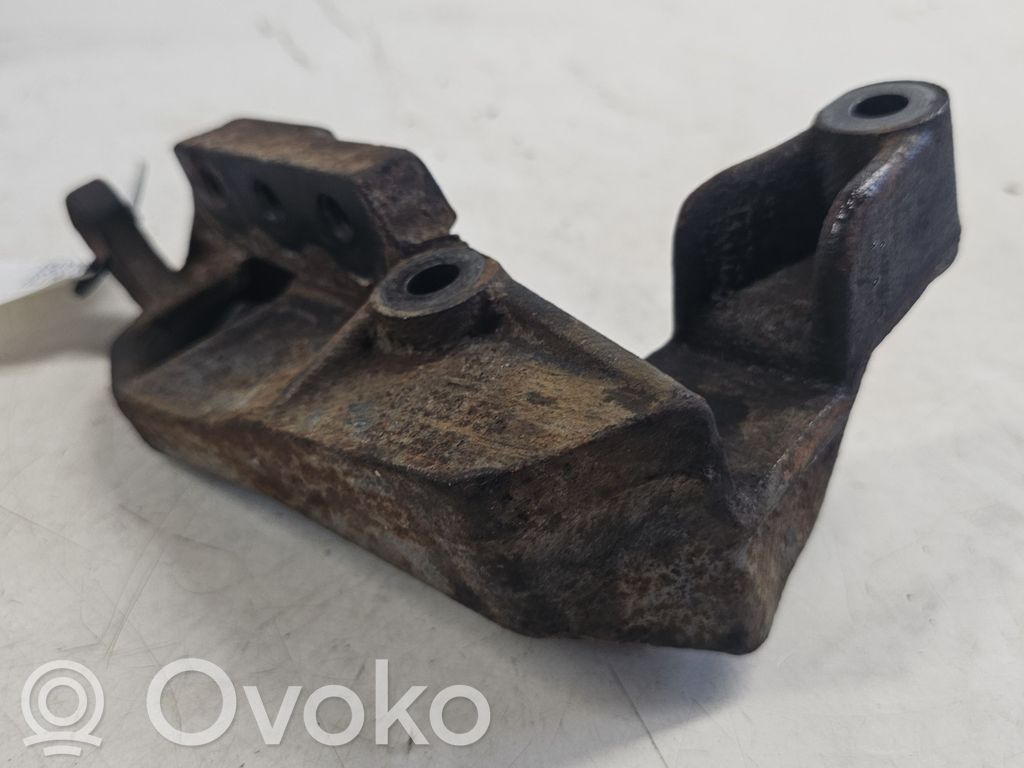 Opel Astra G Engine mounting bracket 
