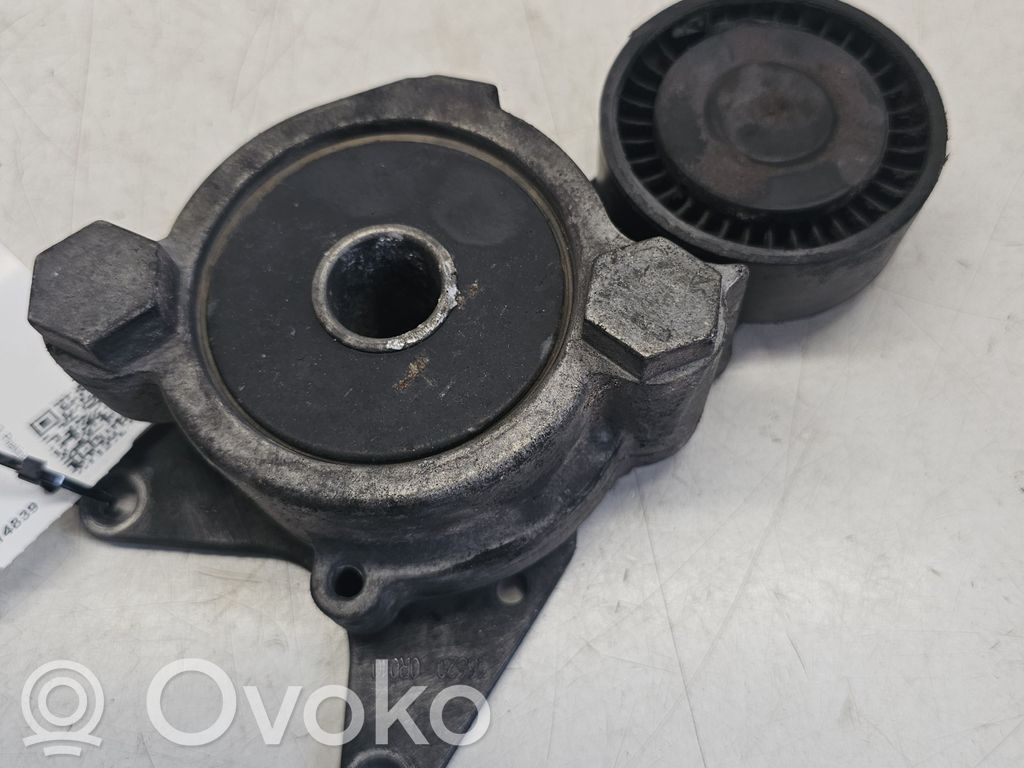 Lexus IS 220D-250-350 Diržo įtempėjas 