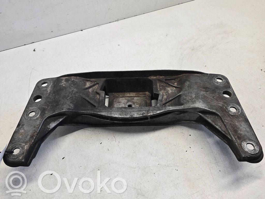 BMW 5 E60 E61 Gearbox mounting bracket 