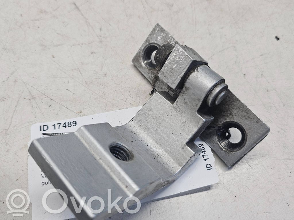 BMW 5 E60 E61 Rear door lower hinge 