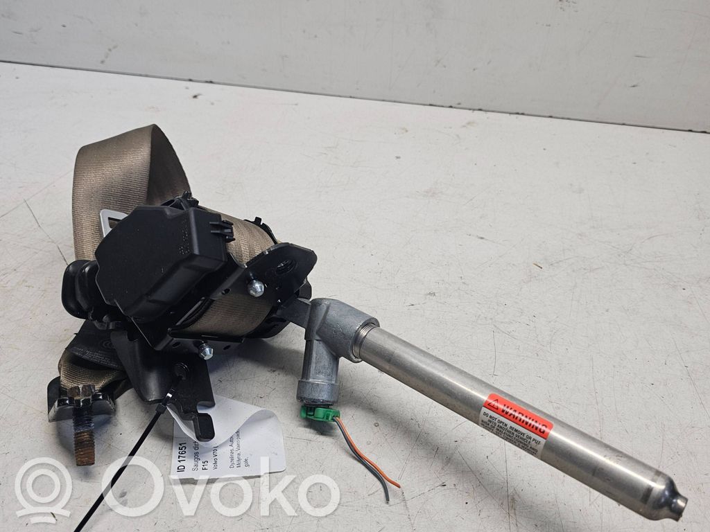 Volvo V70 Cinturón trasero 