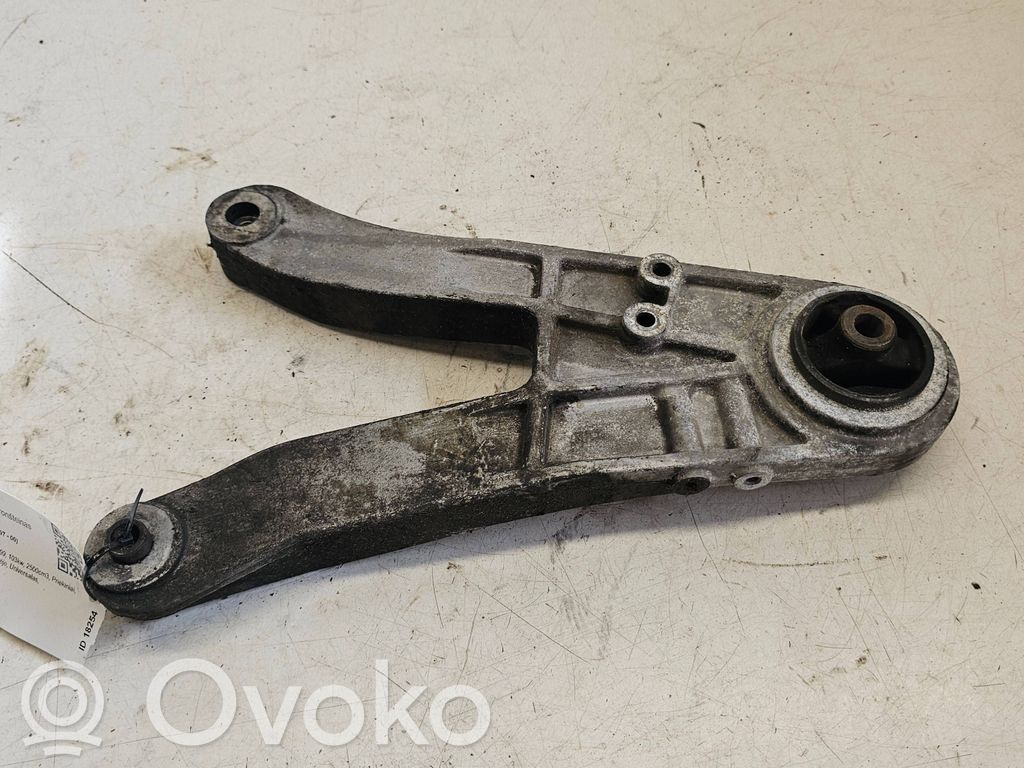 Volvo S70  V70  V70 XC Engine mounting bracket 