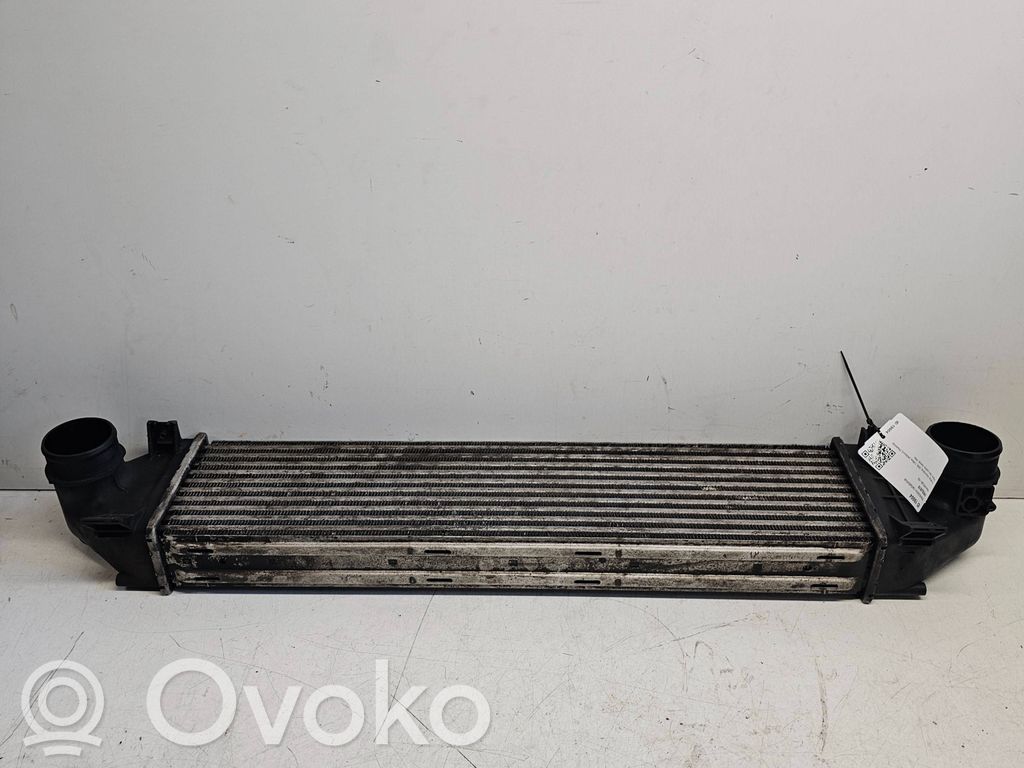 Volvo V70 Interkūlerio radiatorius 