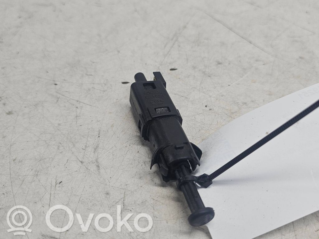 Volvo S40, V40 Czujnik pedału hamulca / stopu 
