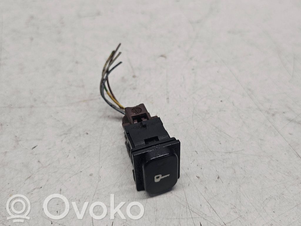 Peugeot 607 Central locking switch button 
