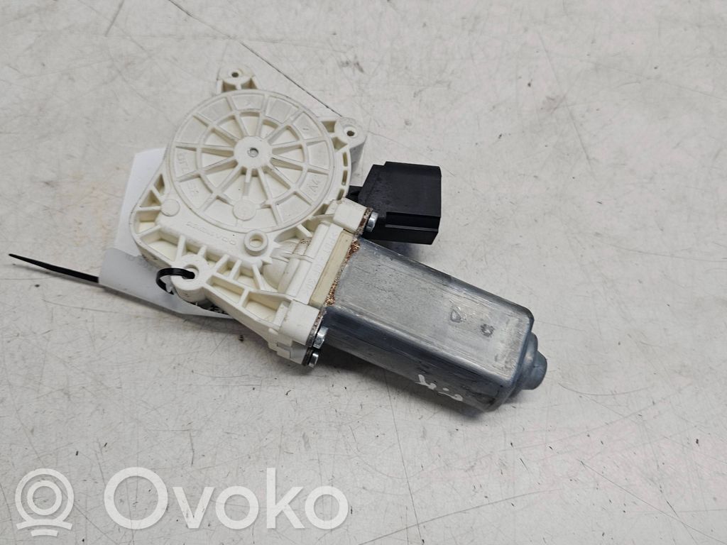 BMW 5 E60 E61 Front door window regulator motor 