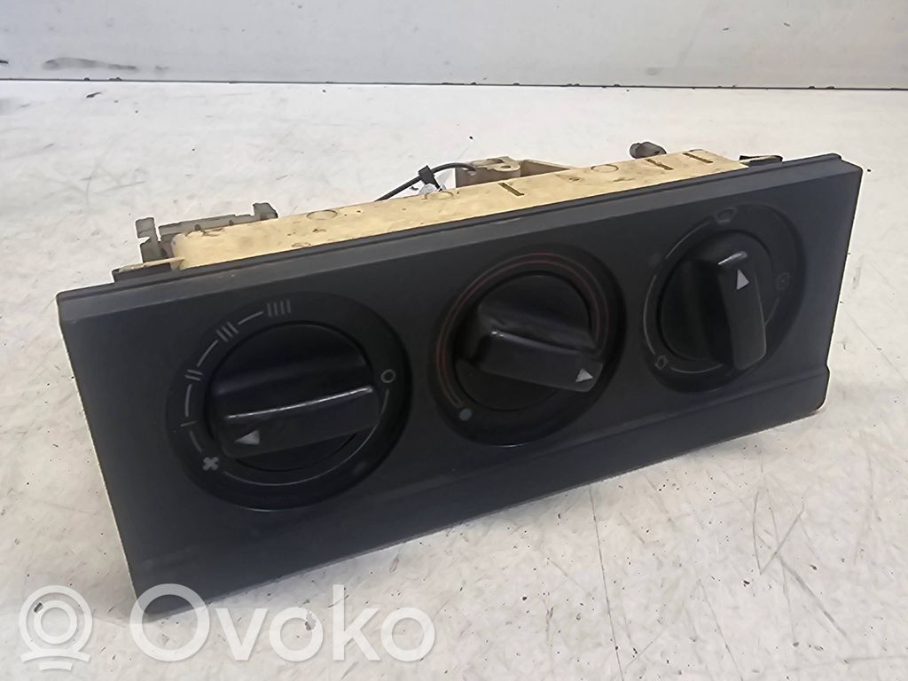 Audi 80 90 B3 Climate control unit 