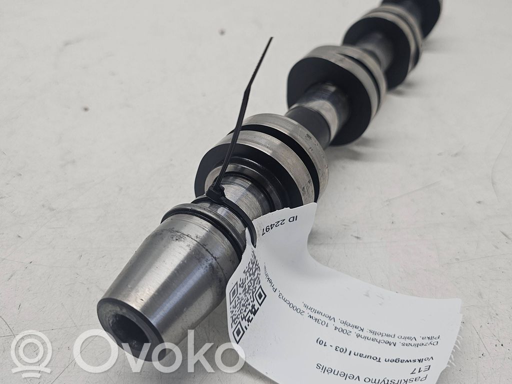 Volkswagen Touran I Camshaft 