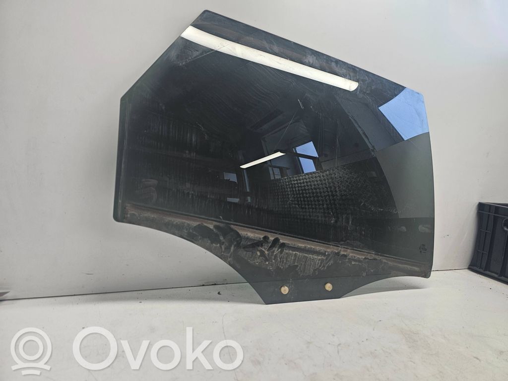 Takaoven ikkunalasi