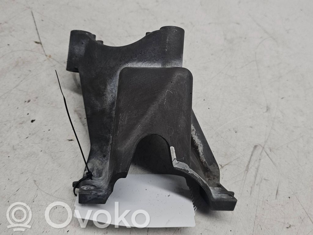 Peugeot 307 Engine mounting bracket 