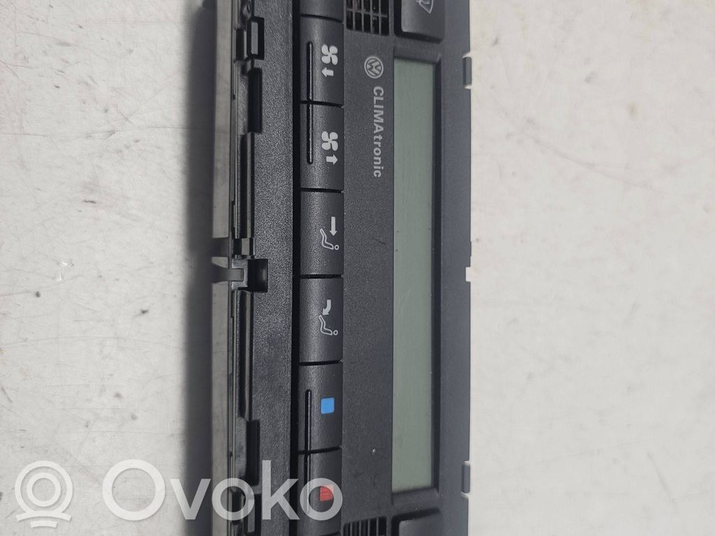 Volkswagen Golf IV Climate control unit 