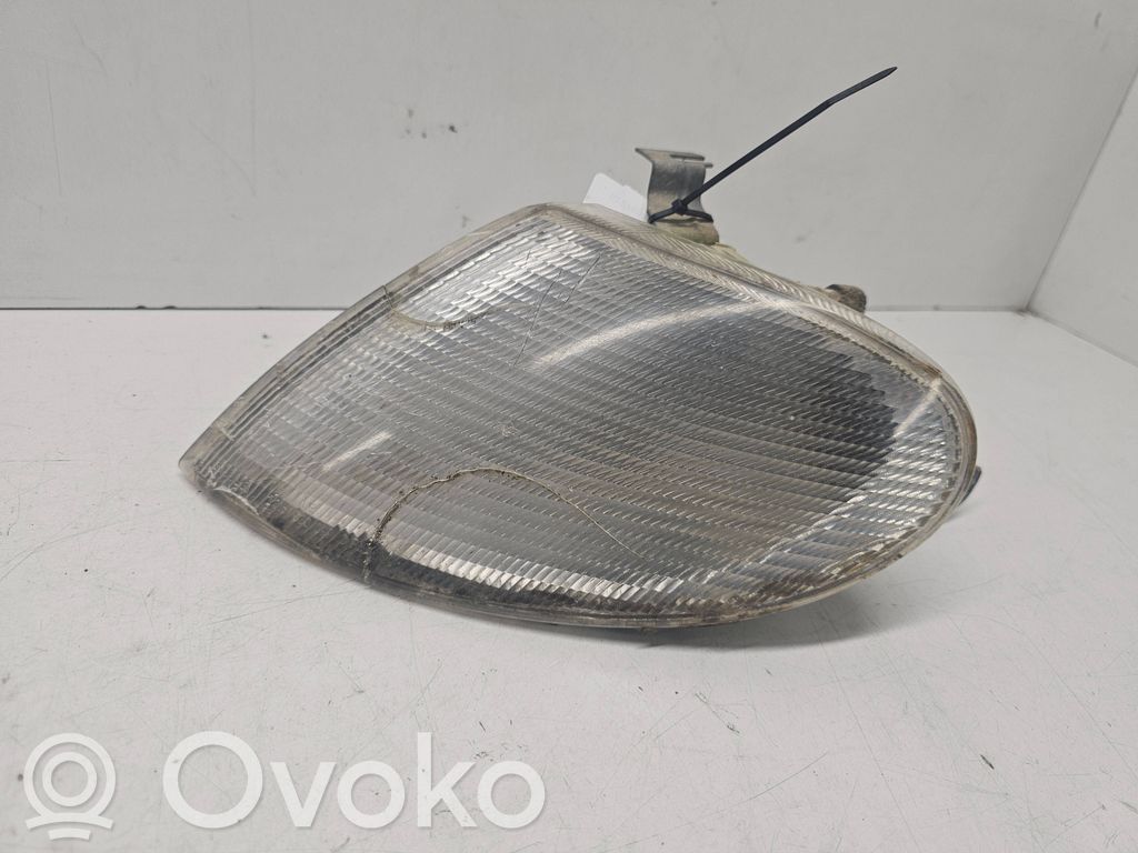 Seat Alhambra (Mk1) Front indicator light 
