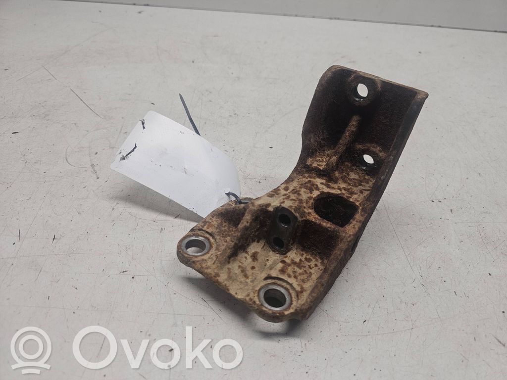 Seat Alhambra (Mk1) Gearbox mounting bracket 