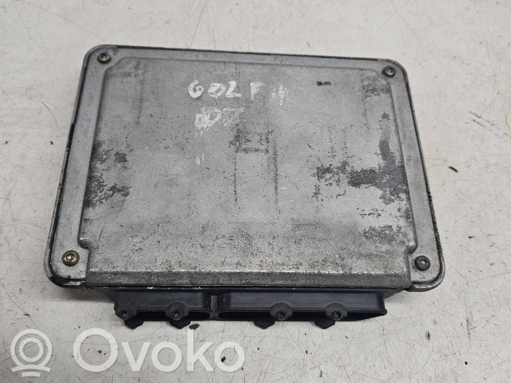 Volkswagen Golf IV Engine control unit/module 
