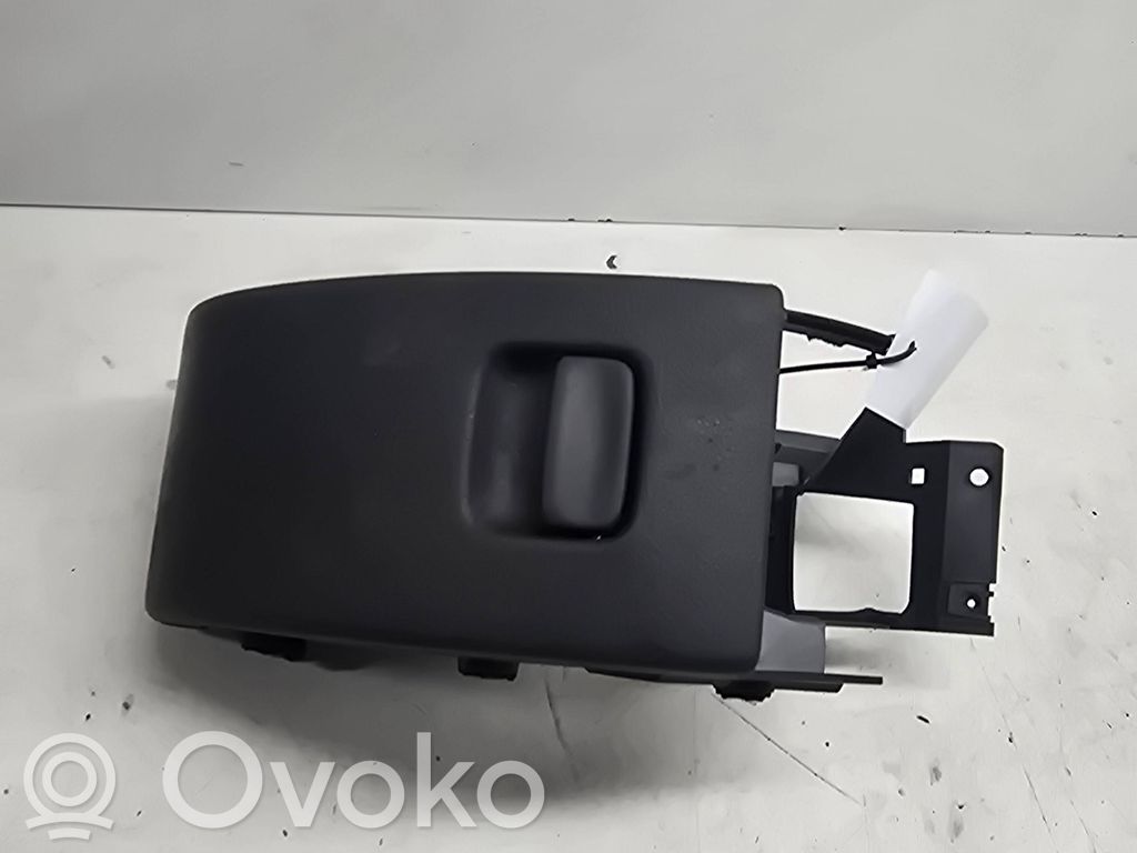 Opel Omega B2 Glove box 