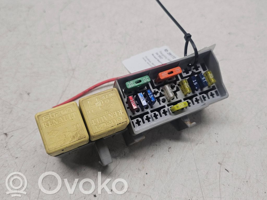 Renault Megane II Sulakemoduuli 
