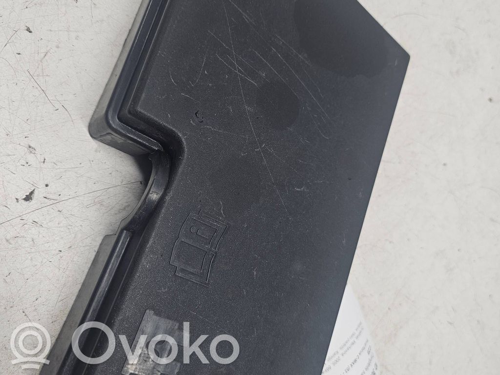 Ford Focus C-MAX Fuse box cover 