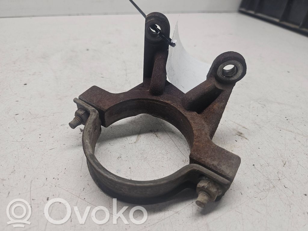 Ford Focus C-MAX Driveshaft support bearing bracket 