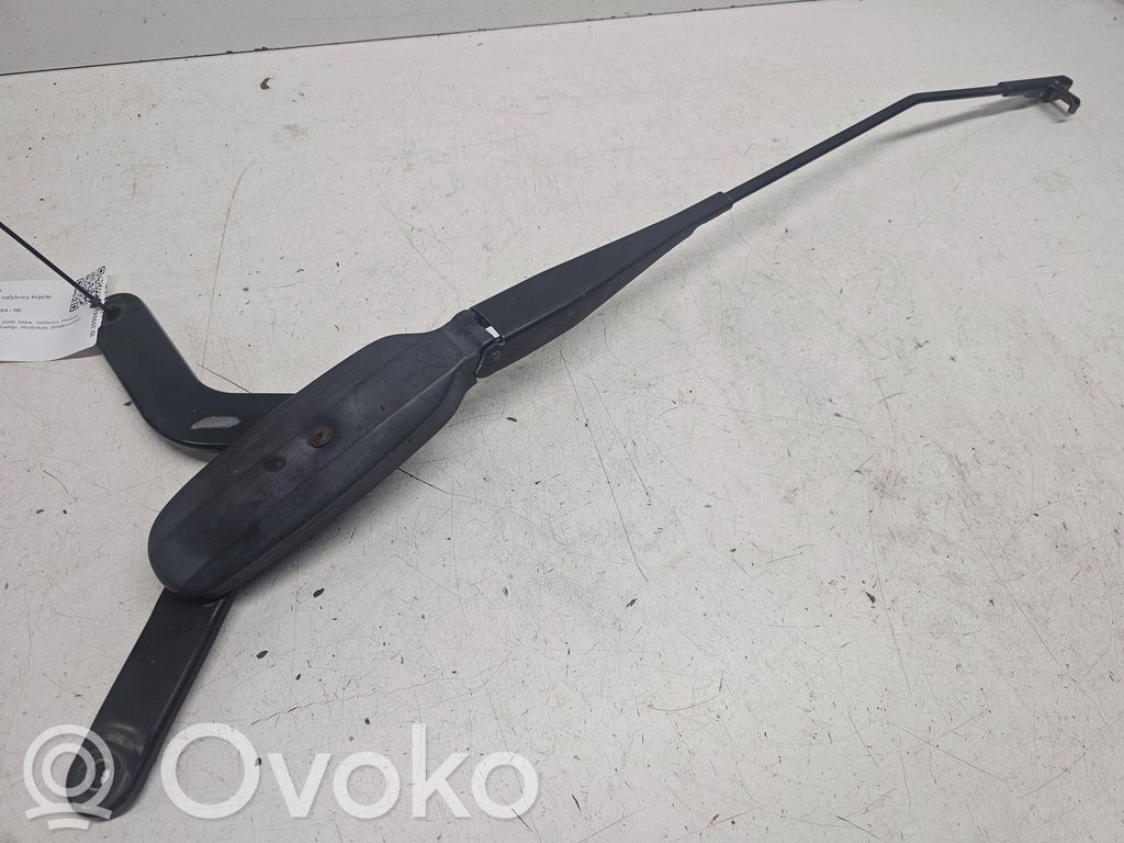 Ford Focus C-MAX Priekšējā loga tīrītāja kājiņa 