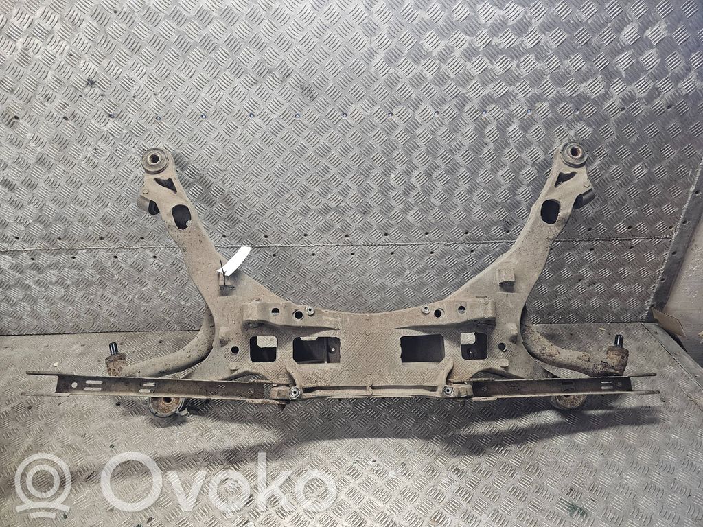 Volvo S60 Galinis traversas 