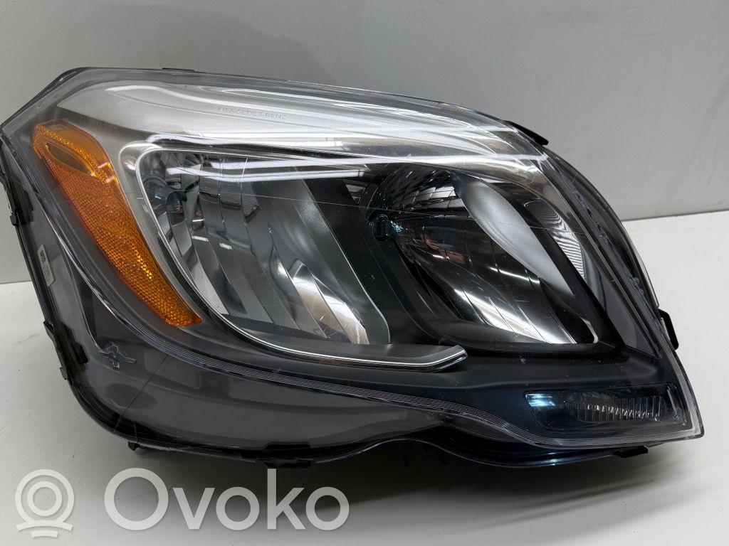 Mercedes-Benz GLK (X204) Lampa przednia 