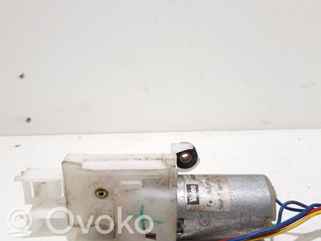 Audi A8 S8 D2 4D Sėdynės valdymo varikliukas 