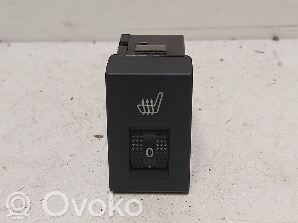 Mazda 3 II Seat heating switch 