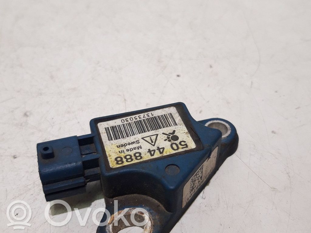 Saab 9-5 Airbag deployment crash/impact sensor 
