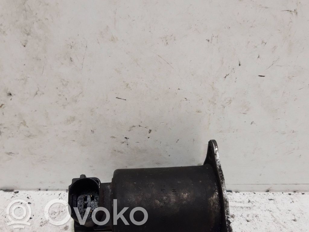 Renault Trafic II (X83) EGR valve 