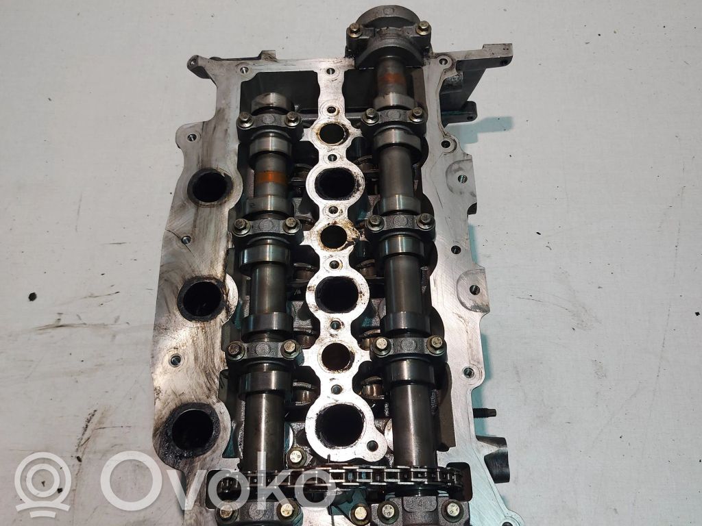 Peugeot 407 Engine head 