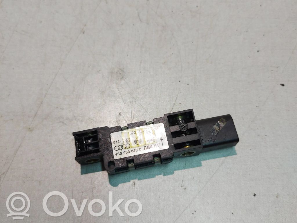 Sensor impacto/accidente para activar Airbag   4B0959643C,271102