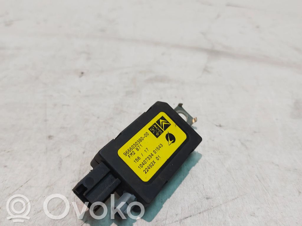 Citroen C4 II Aerial antenna amplifier 