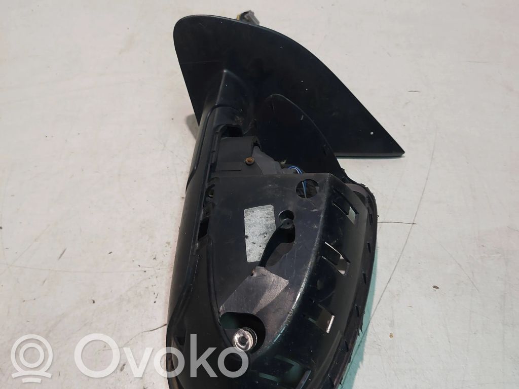 Nissan Qashqai Elektryczne lusterko boczne drzwi przednich 