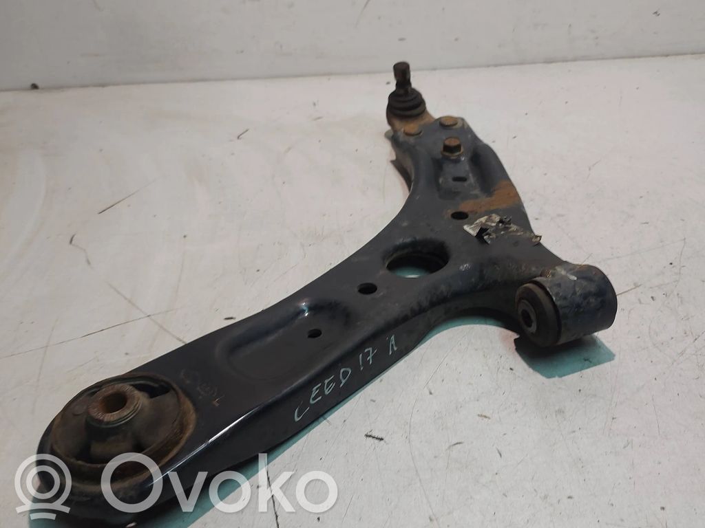 KIA Ceed Etutukivarsi 
