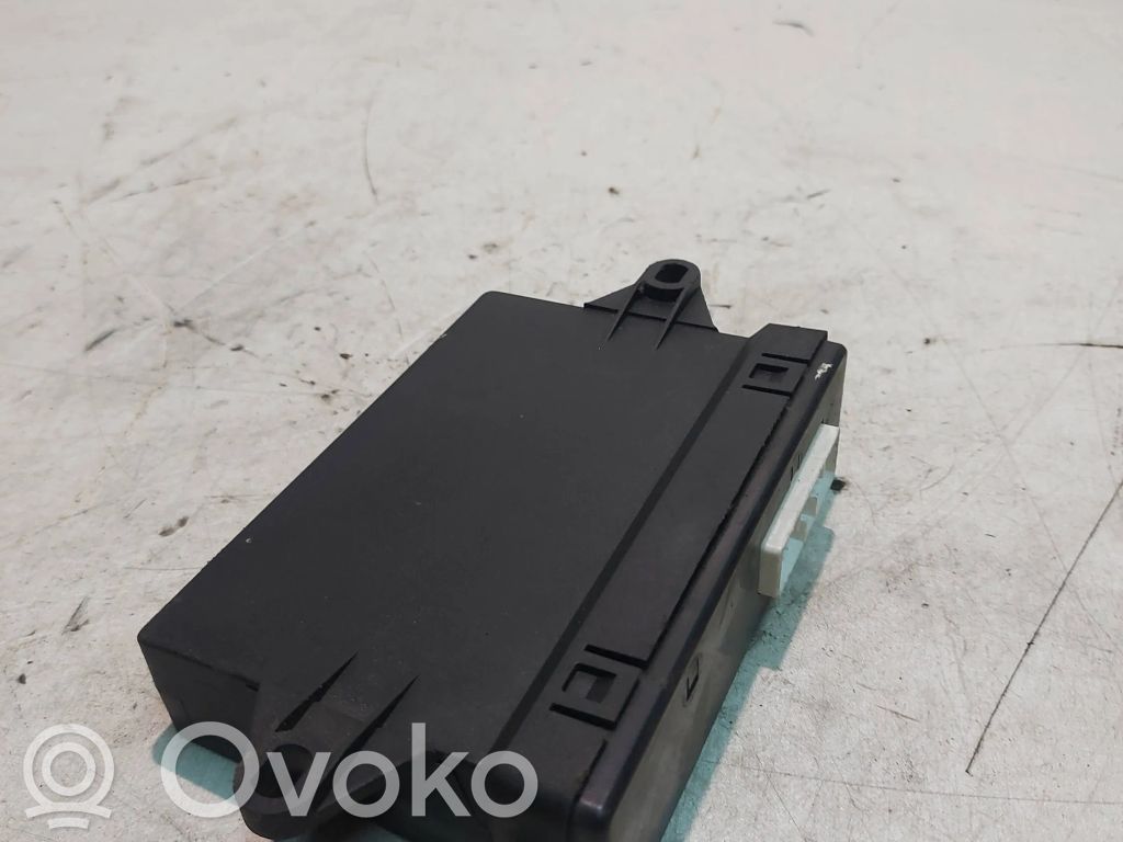 Other control units/modules   4683884