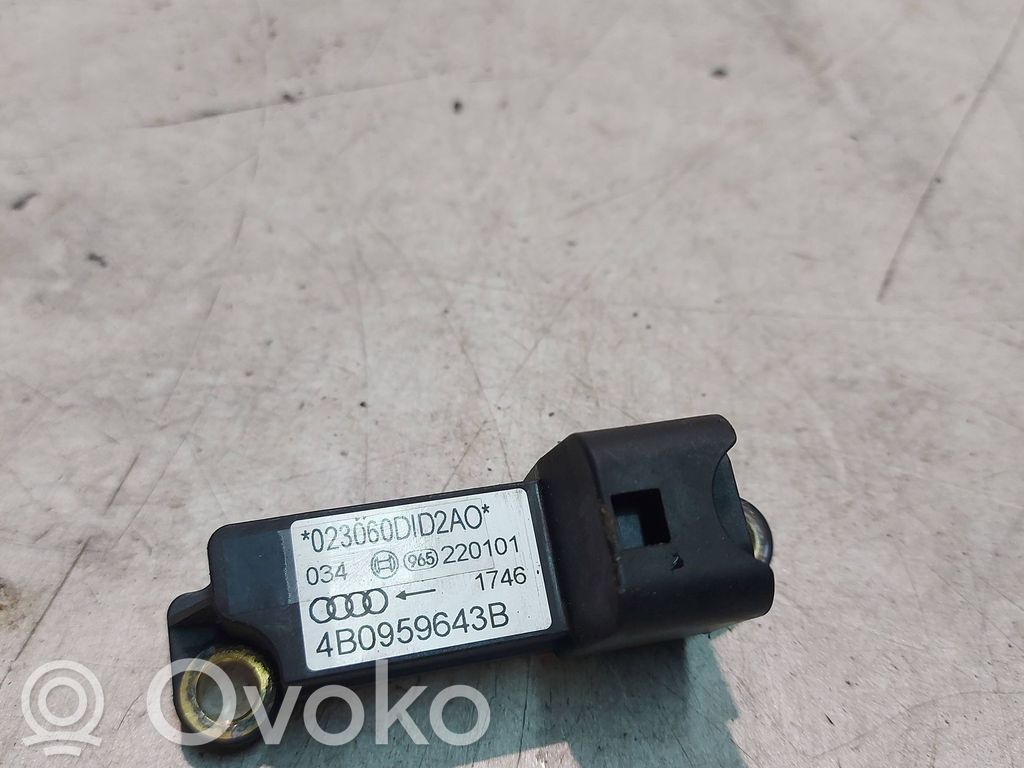 Audi A6 S6 C5 4B Airbagsensor Crashsensor Drucksensor 