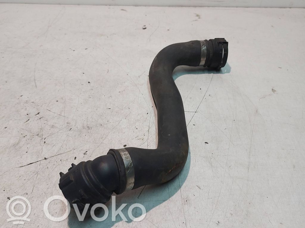 BMW 5 E60 E61 Manguera/tubo del líquido refrigerante 