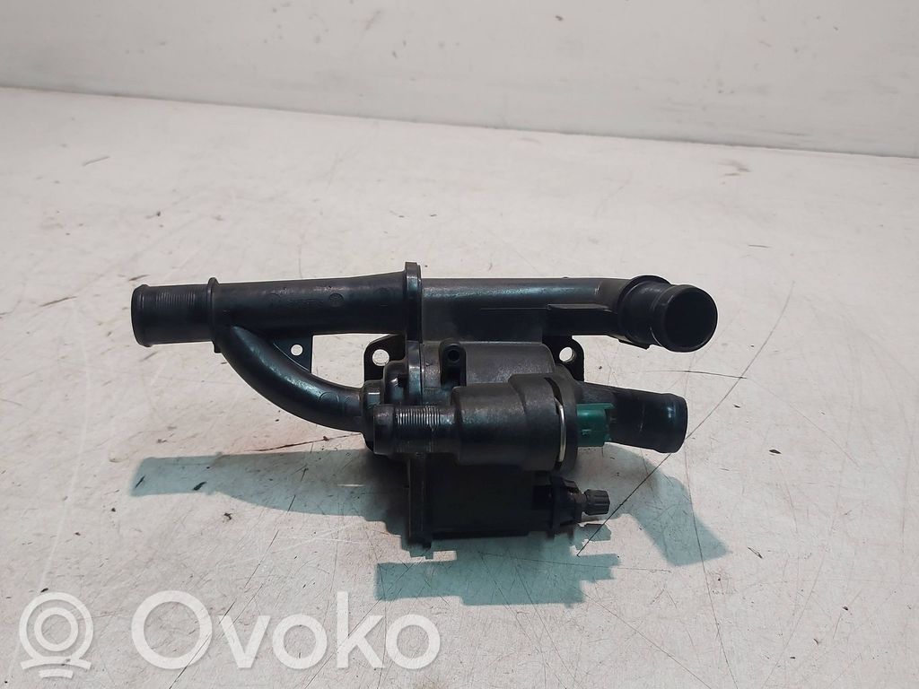 Ford C-MAX I Carcasa del termostato 