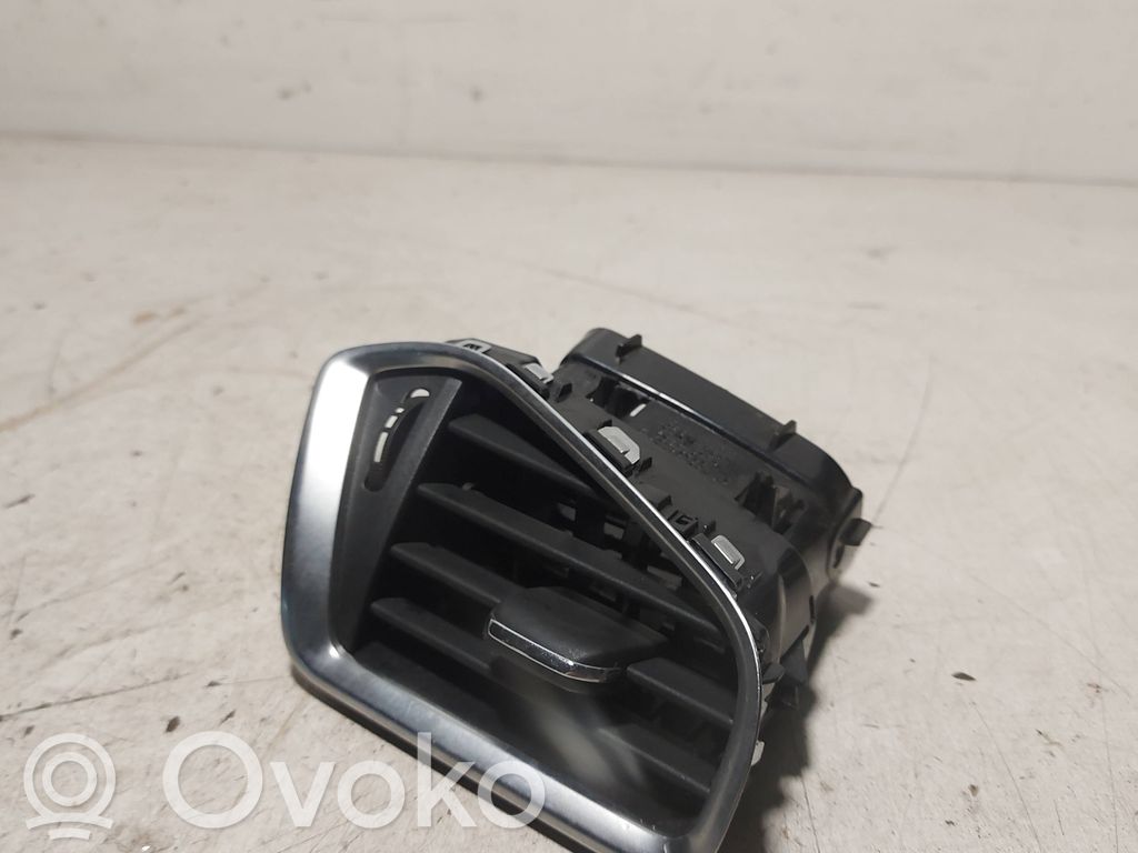 Citroen C4 II Copertura griglia di ventilazione laterale cruscotto 
